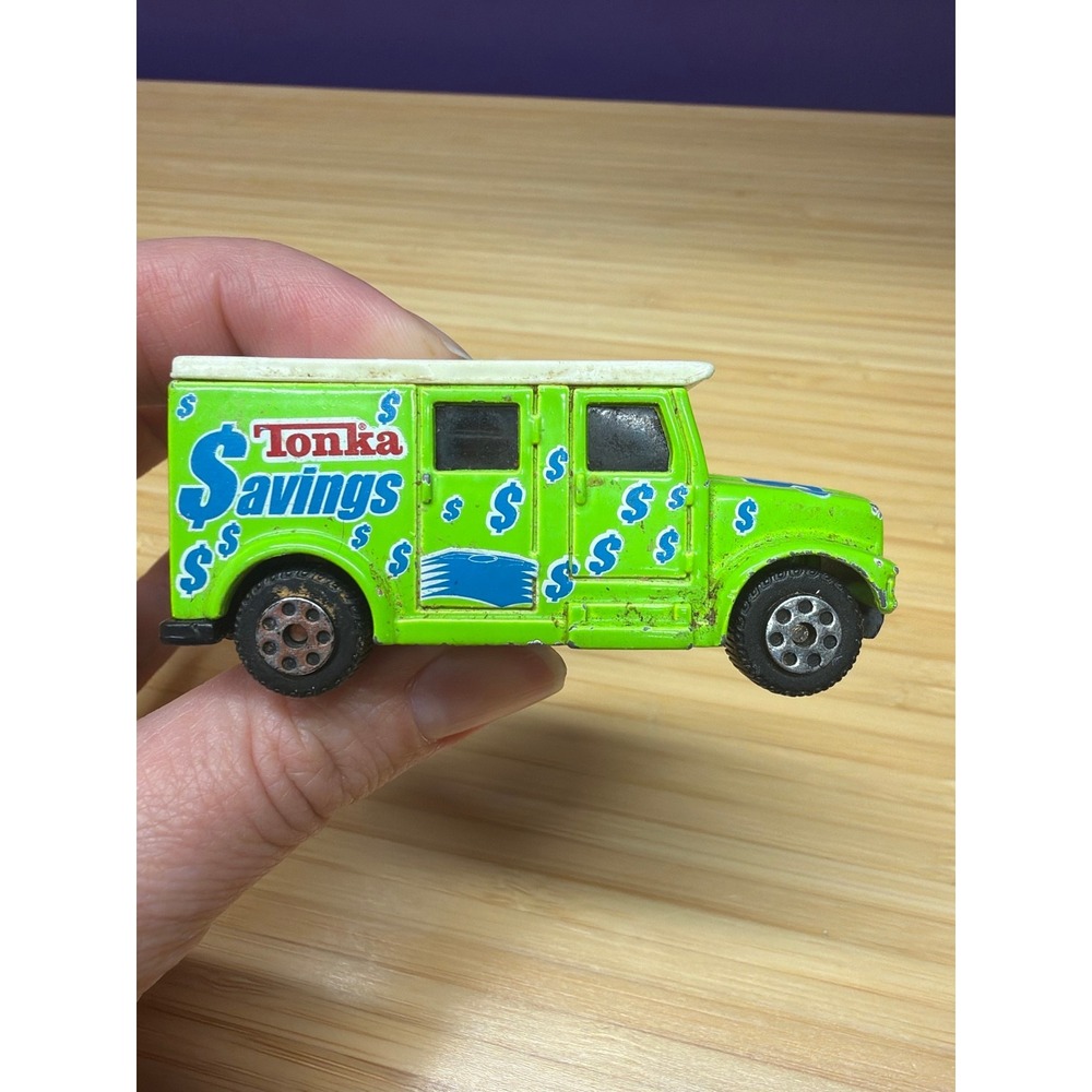 Maisto Fresh Metal "Armored" toy car in white and blue colorway